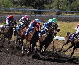 Alice Springs Turf Club - Accommodation Kalgoorlie 0