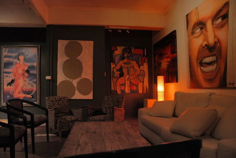 Fad Gallery - Accommodation Kalgoorlie 3