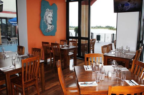 Athenia Restaurant & Bar - Accommodation Kalgoorlie 2