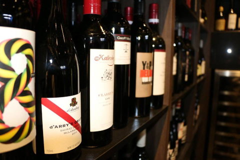 V -wall Tavern Blue Water Brasserie - Accommodation Kalgoorlie 2