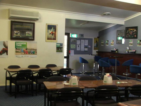 Old Bar Tavern - Accommodation Kalgoorlie 4