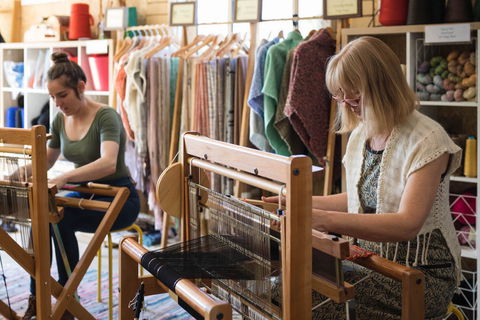 An Introduction To Weaving - Accommodation Kalgoorlie 0