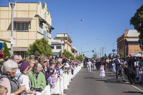 Mary Poppins Festival - Accommodation Kalgoorlie 1