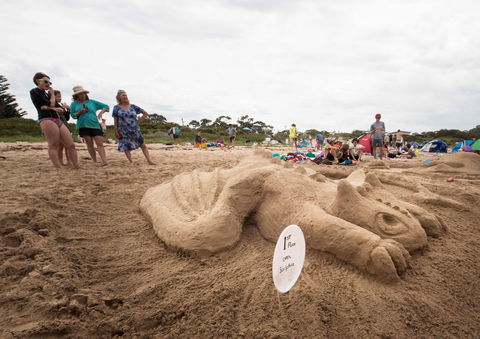 Broulee New Year's Eve Sandcastles And Sculptures - Accommodation Kalgoorlie 0