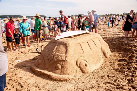 Broulee New Year's Eve Sandcastles And Sculptures - Accommodation Kalgoorlie 2