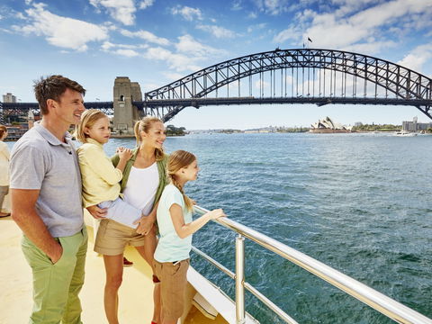 Fathers Day Lunch Cruise - Accommodation Kalgoorlie 1