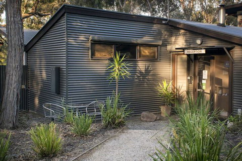 DULC Cabins - Accommodation Kalgoorlie 1