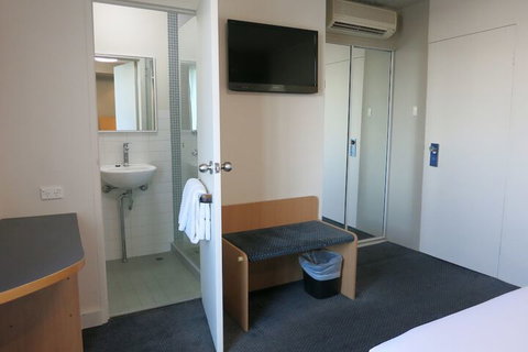 Arts Hotel - Accommodation Kalgoorlie 6