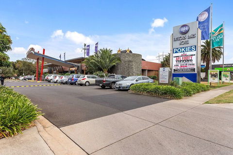 Quality Hotel Taylors Lakes - Accommodation Kalgoorlie 4