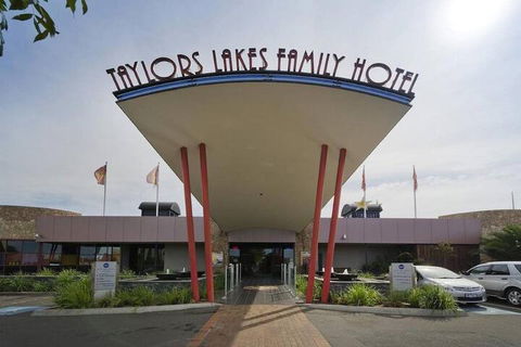 Quality Hotel Taylors Lakes - Accommodation Kalgoorlie 1