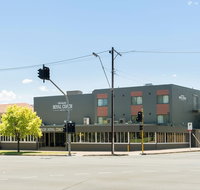 Adelaide Royal Coach - Accommodation Kalgoorlie