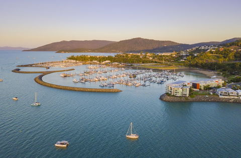 Peninsula Airlie Beach - Accommodation Kalgoorlie 3