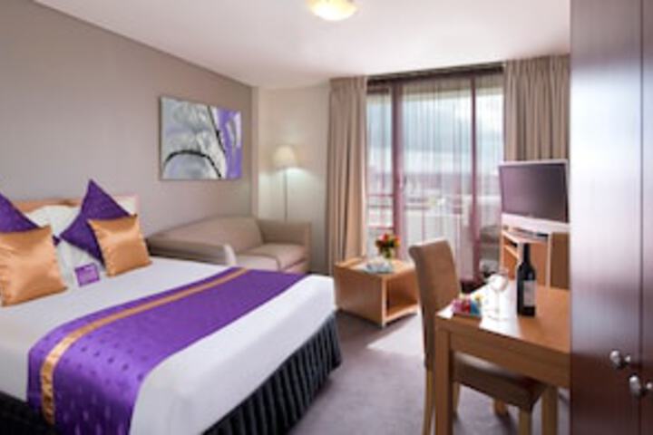 Cremorne NSW Accommodation Kalgoorlie