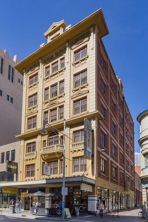Adelaide Paringa - Accommodation Kalgoorlie 0