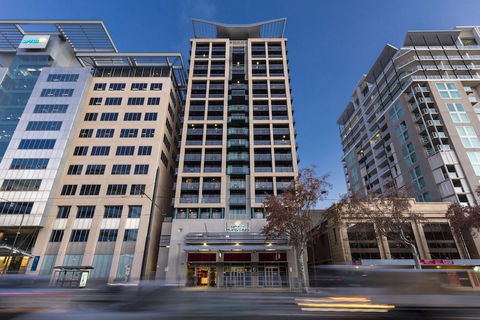 Oaks Adelaide Horizons Suites - Accommodation Kalgoorlie 2