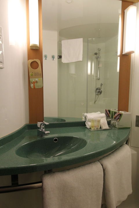 Ibis Newcastle - Accommodation Kalgoorlie 6