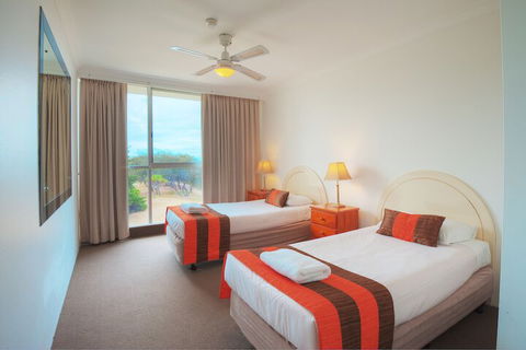 Golden Sands Apartments - Accommodation Kalgoorlie 4