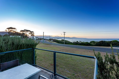 Beachfront At Bicheno - Accommodation Kalgoorlie 4
