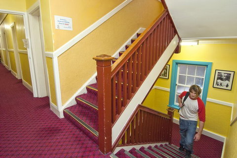 Jolly Swagman Backpackers - Accommodation Kalgoorlie 3