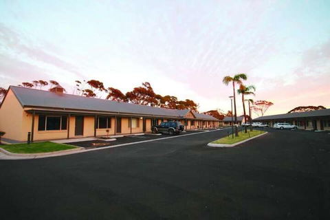 Sundowner Motel Hotel - Accommodation Kalgoorlie 3