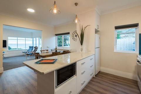 Sunrise At Penguin - Accommodation Kalgoorlie 7