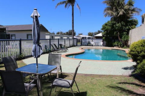 Golden Terrace Holiday Park - Accommodation Kalgoorlie 0