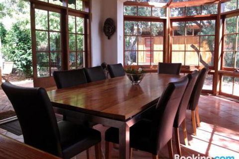 The Russell House - Accommodation Kalgoorlie 0