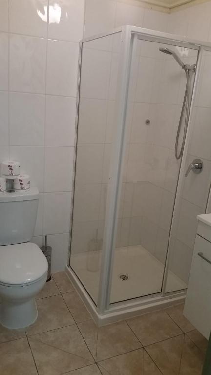 Cedarwood Apartments - Accommodation Kalgoorlie 6