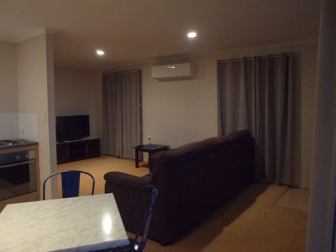 Lake Barra Cottages - Accommodation Kalgoorlie 5
