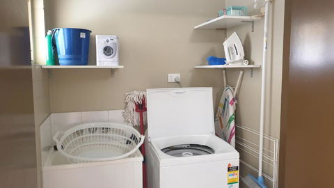 A City Retreat 2BR Apartment Reid Park Townsville - Accommodation Kalgoorlie 2
