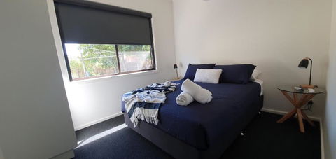 Beachcomber Holiday Units - Accommodation Kalgoorlie 2