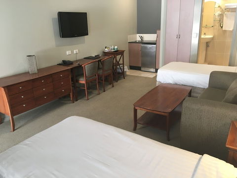 Shangri-La Gardens - Accommodation Kalgoorlie 5