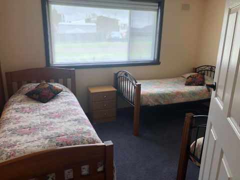 Waratah Falls Holiday Unit - Accommodation Kalgoorlie 2