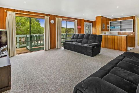 Fairview On Fairhills - Accommodation Kalgoorlie 1