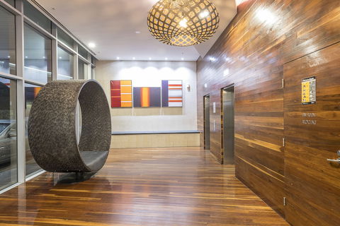 Luxury River Views Apartment - Accommodation Kalgoorlie 2