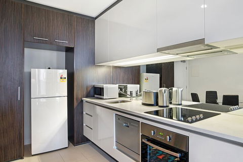 IFSuites (IFSTAYS) Upper West Side Apartment - Accommodation Kalgoorlie 5