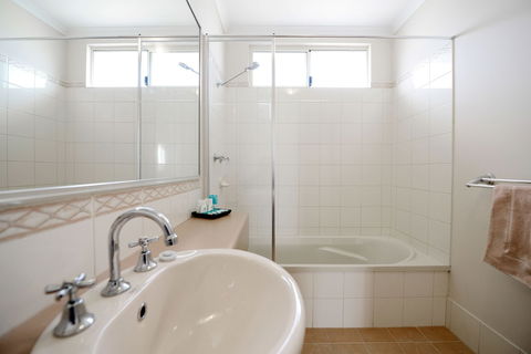 Wavecrest Village & Tourist Park - Accommodation Kalgoorlie 4