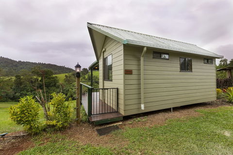 Mena Creek Flower House - Accommodation Kalgoorlie 0