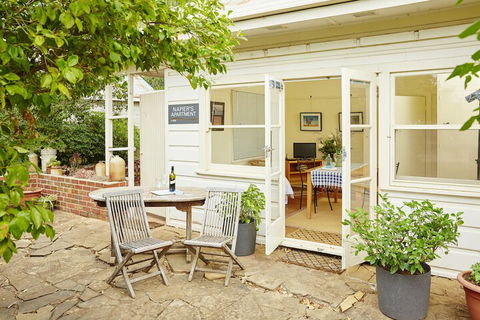 Lochinver Farm Homestead & Cottages - Accommodation Kalgoorlie 1