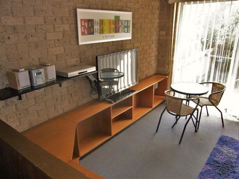 A Furnished Townhouse In Goulburn - Accommodation Kalgoorlie 1