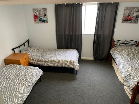 Thornton House - Accommodation Kalgoorlie 7