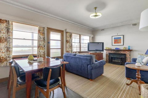 Bennetts - Accommodation Kalgoorlie 0