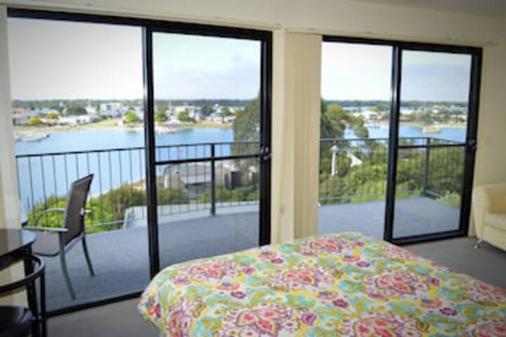 Nyerimilang VIC Accommodation Kalgoorlie