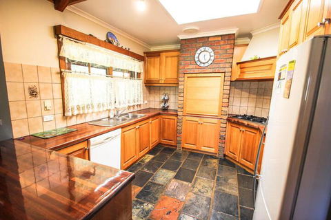 Wombat Hollow - Accommodation Kalgoorlie 0