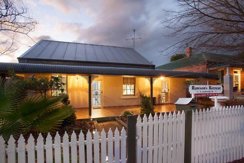 Rawsons Retreat Five Bedroom Home Walk CBD Includes Breakfast - Accommodation Kalgoorlie 3