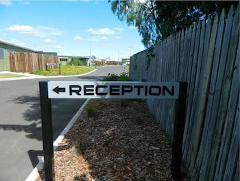 Dooleys Capella Tavern And Motel - Accommodation Kalgoorlie 0