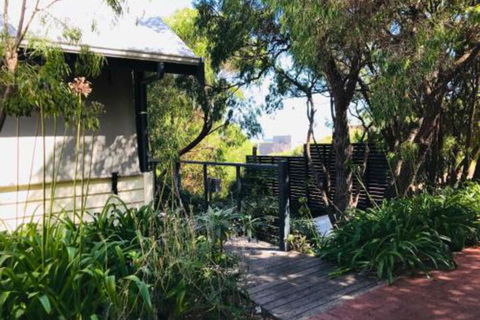 Zephyr Studio - Accommodation Kalgoorlie 1