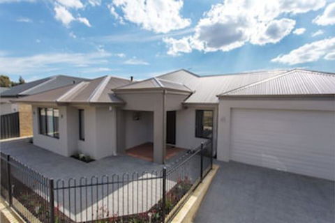 Beckenham House - Accommodation Kalgoorlie 0