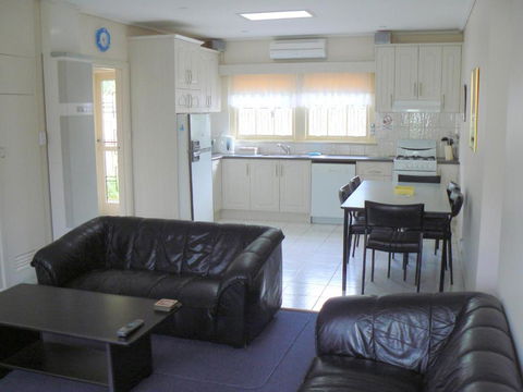 Rosebud Beach Unit 200 Mt. To Beach Late Checkout - Accommodation Kalgoorlie 5