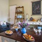 Vicarage View Cottage - Accommodation Kalgoorlie 0